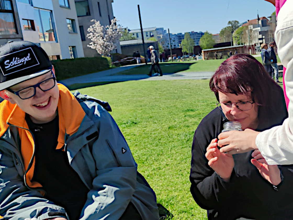Führung in Leichter Sprache in der Gedenkstätte Berliner Mauer