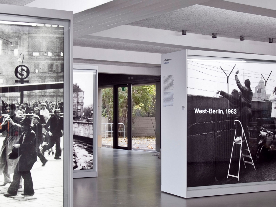 Blick in die Ausstellung im Dokuzentrum